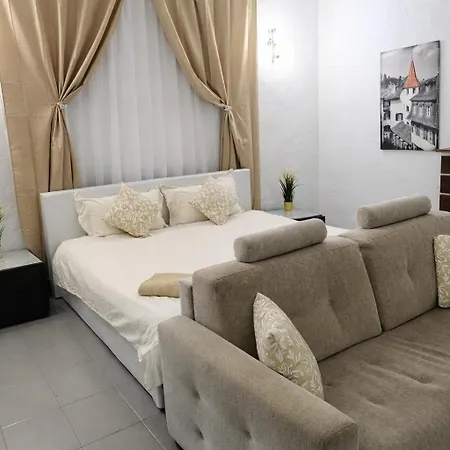 Πανσιόν Zaks House Valle San Lorenzo *