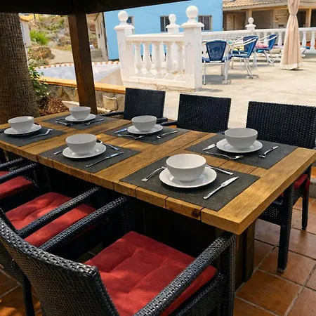 Zaks House Valle San Lorenzo * أرونا